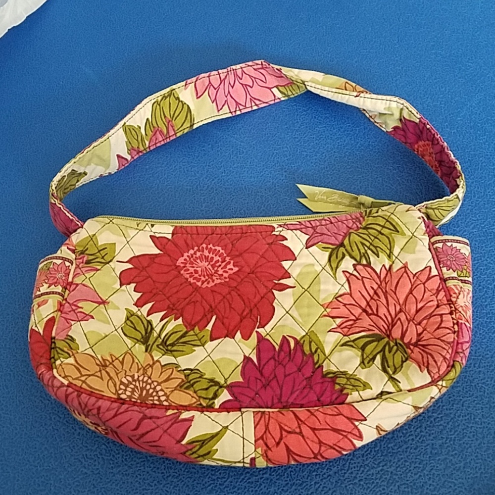 Vera Bradley On The Go Hobo Style Shoulder Bag